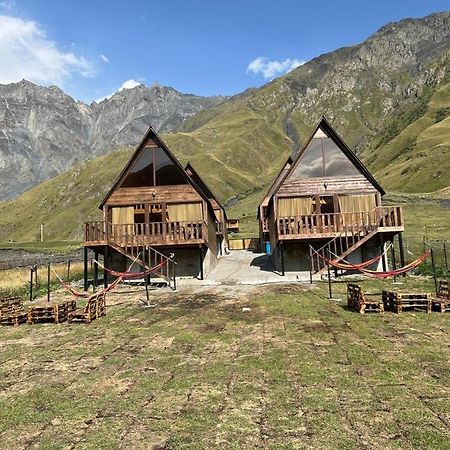 Kazbegi 4 Side Cottages Exterior photo