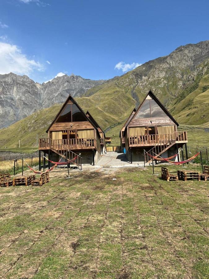 Kazbegi 4 Side Cottages Exterior photo