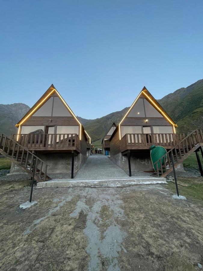 Kazbegi 4 Side Cottages Exterior photo